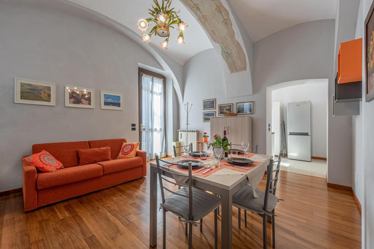L'Antico Cedro Apartment Άλμπα Εξωτερικό φωτογραφία